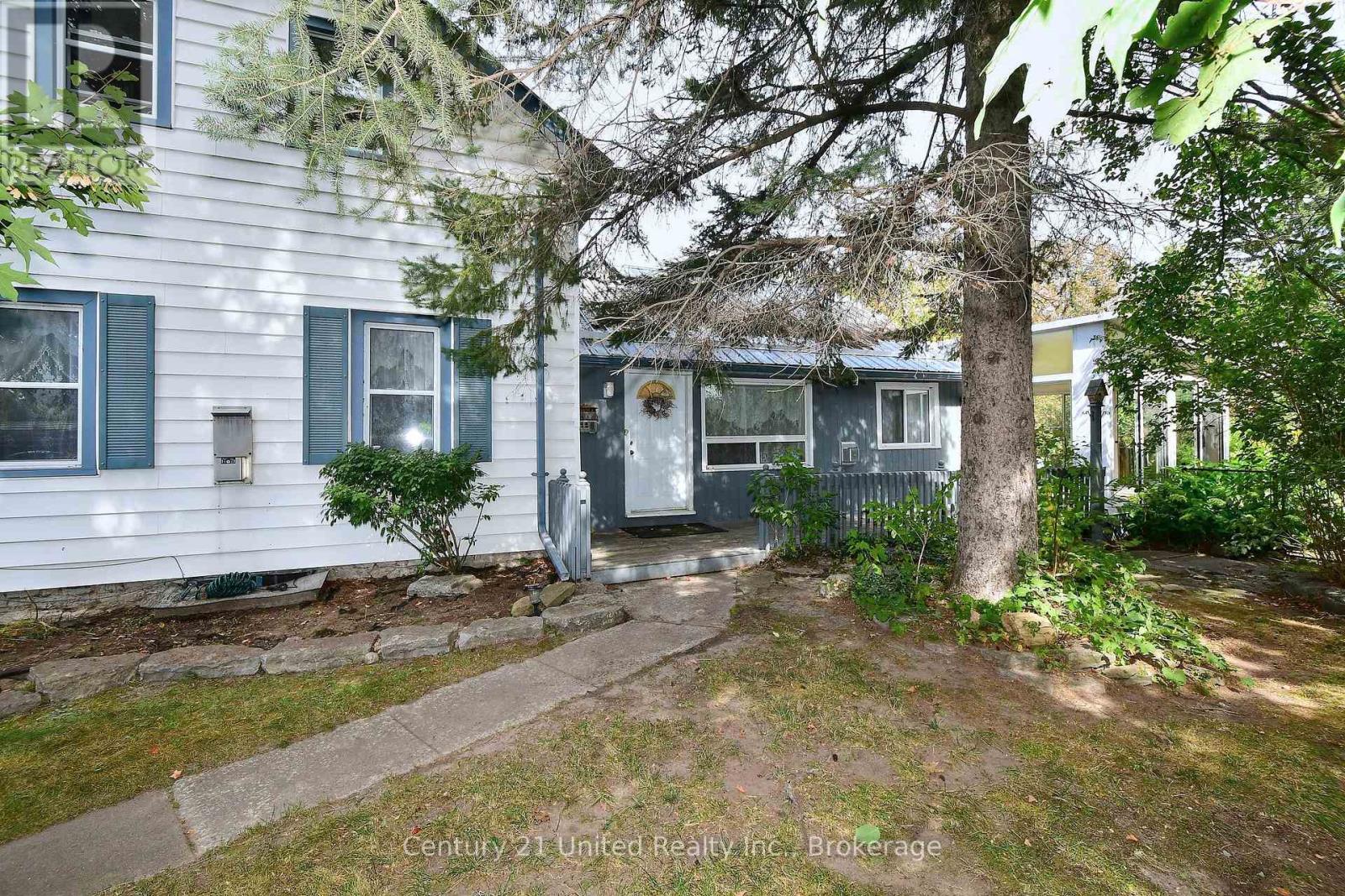 136 WATER STREET - 6