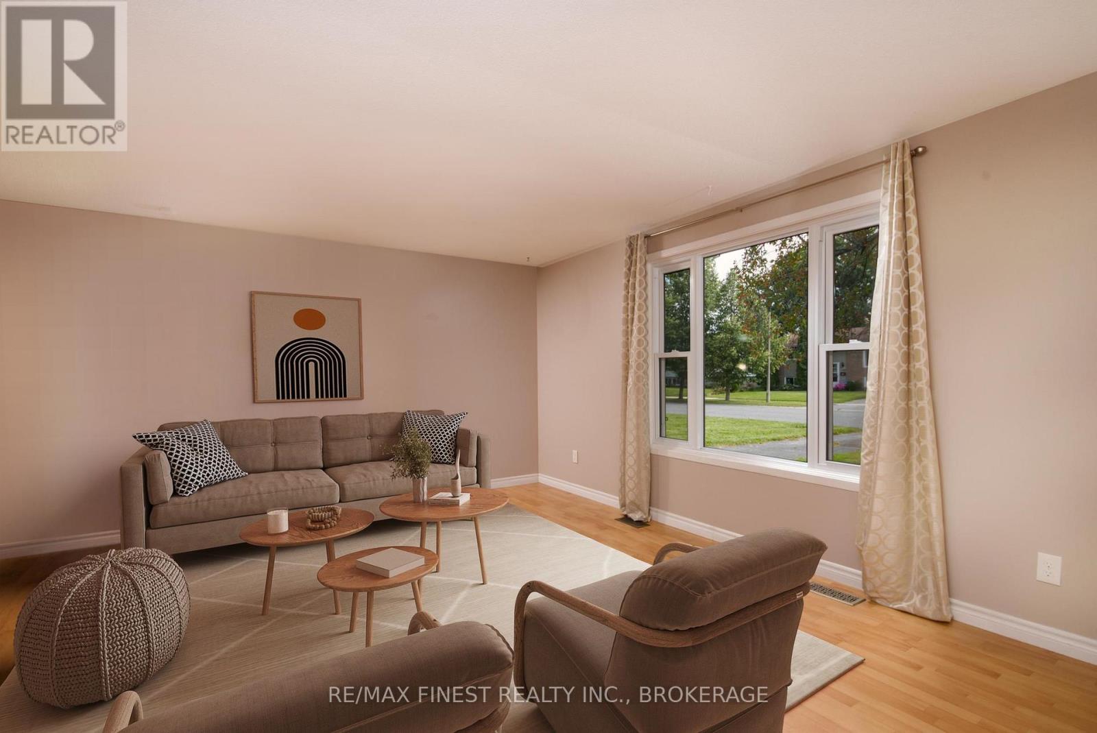 773 CLARK CRESCENT - 10