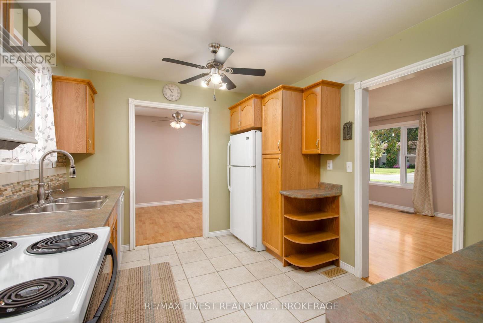 773 CLARK CRESCENT - Image 13