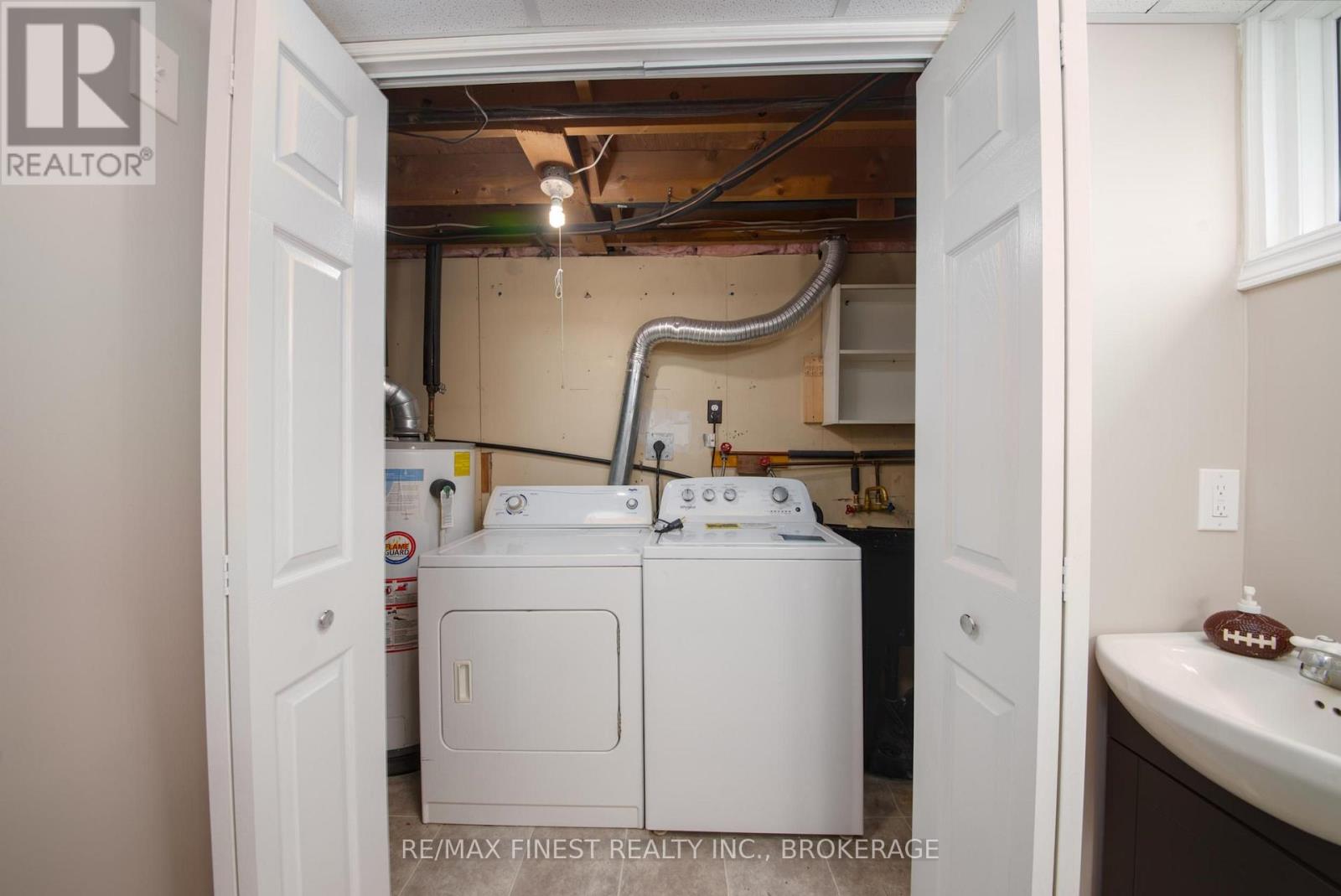 773 CLARK CRESCENT - 31