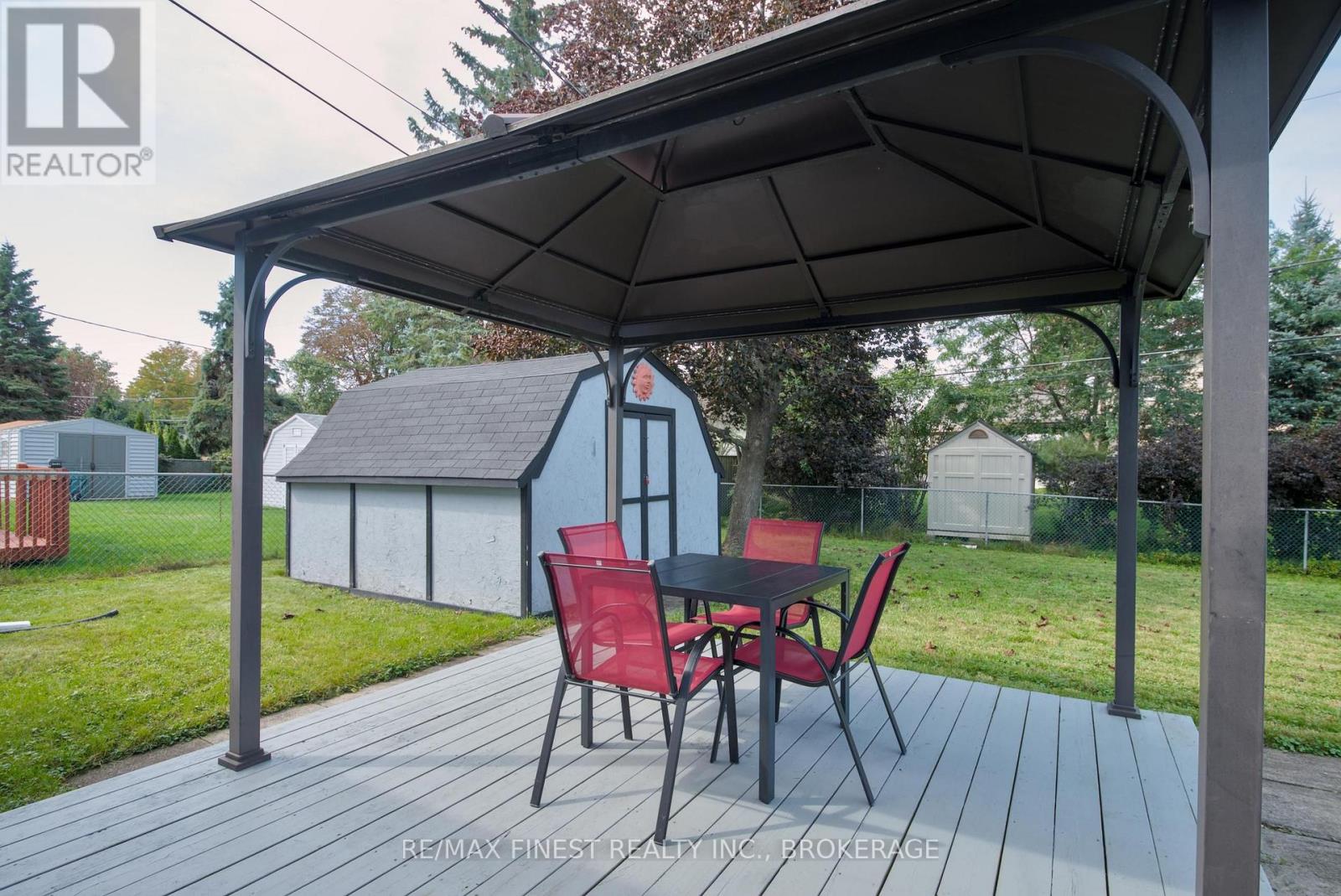 773 CLARK CRESCENT - 39