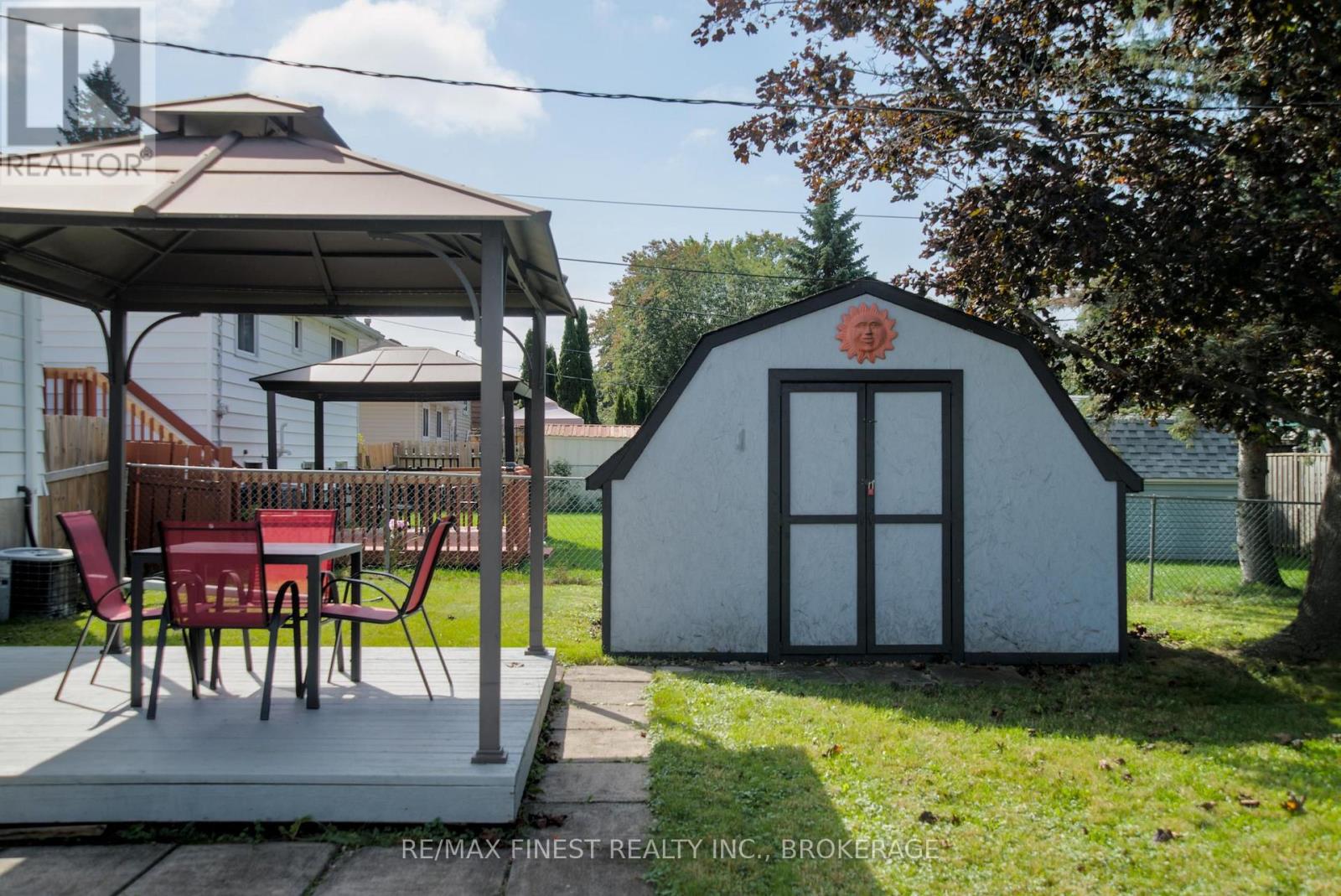773 CLARK CRESCENT - 42