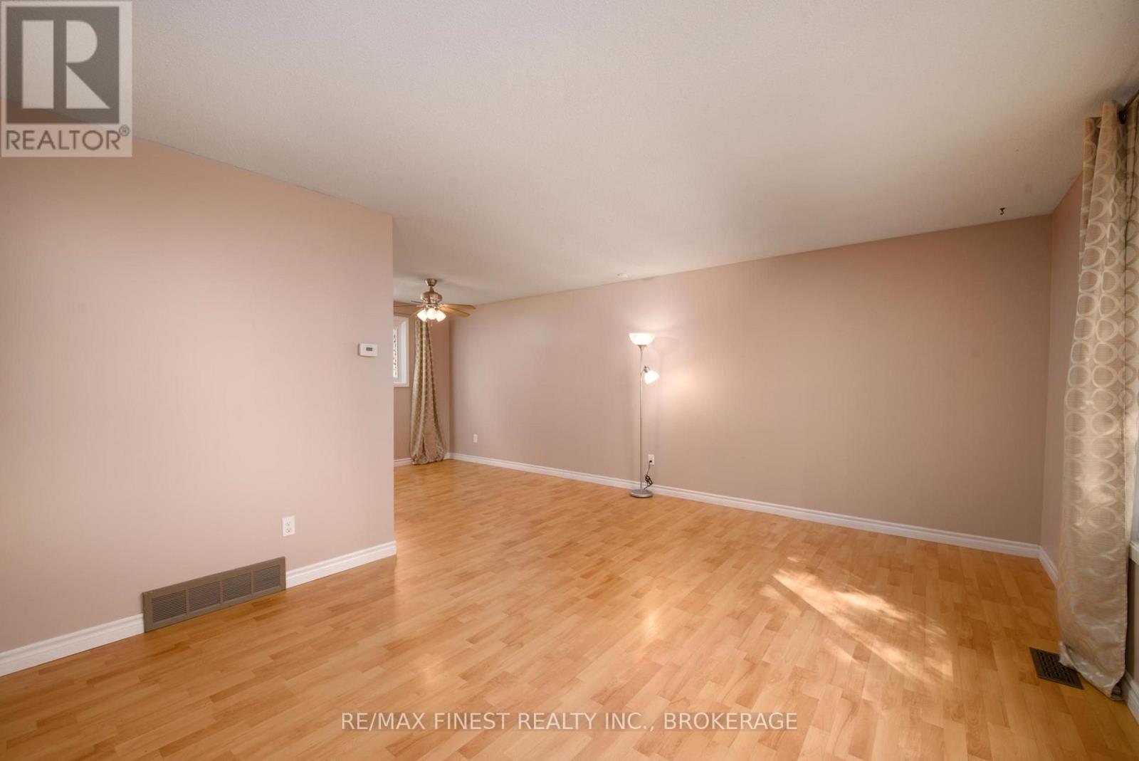 773 CLARK CRESCENT - 5