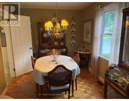 Family room - 20 Cedarwoods Crescent, Chatham Kent, ON N7L3W6 Photo 6