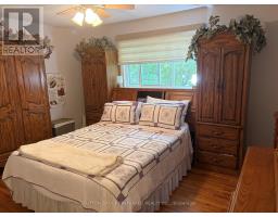 Bedroom - 20 Cedarwoods Crescent, Chatham Kent, ON N7L3W6 Photo 7