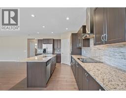 Storage - 30 Redstone Parade Ne, Calgary, AB T3N0J7 Photo 15