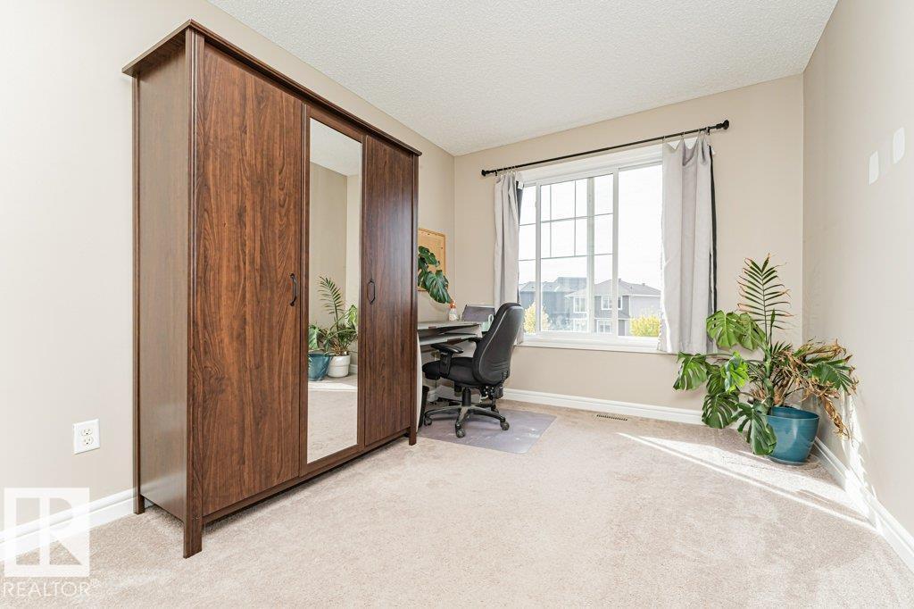 60 WOODBRIDGE LI - 39