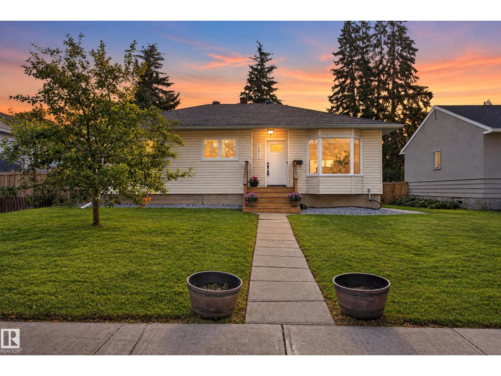 14611 109 AV NW - 1