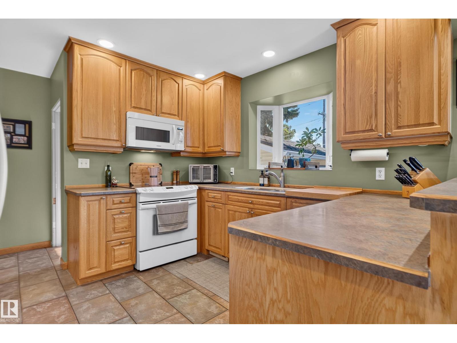 14611 109 AV NW - Image 11
