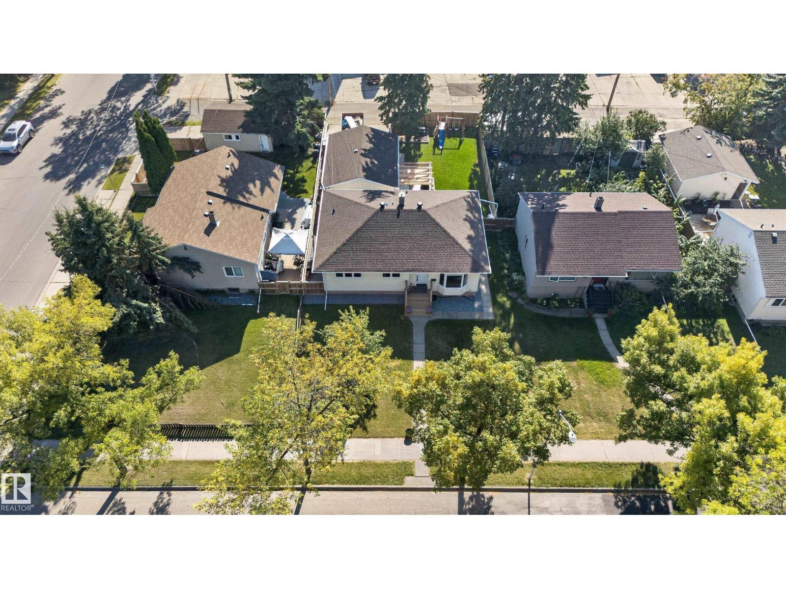 14611 109 AV NW - Image 44