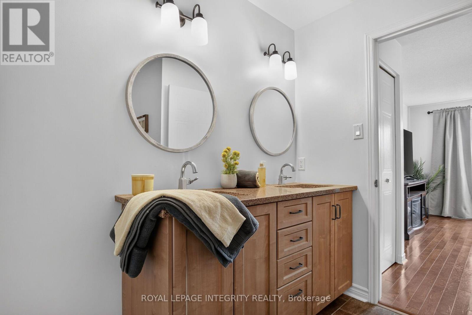 1 CHANTILLY GATE - Image 23