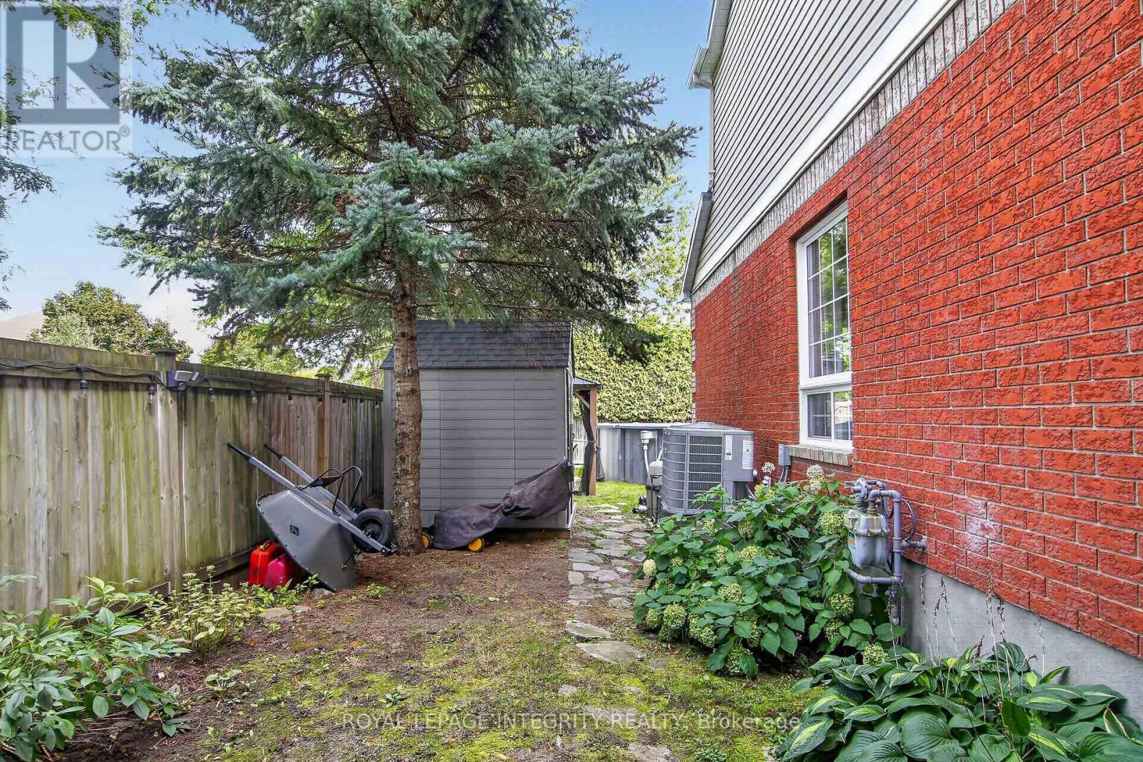 1 CHANTILLY GATE - Image 37