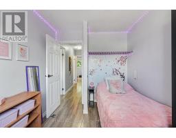 4342 Meadowvale Lane, Ottawa, ON K1B5A2 Photo 16