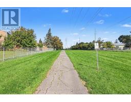 4342 Meadowvale Lane, Ottawa, ON K1B5A2 Photo 24