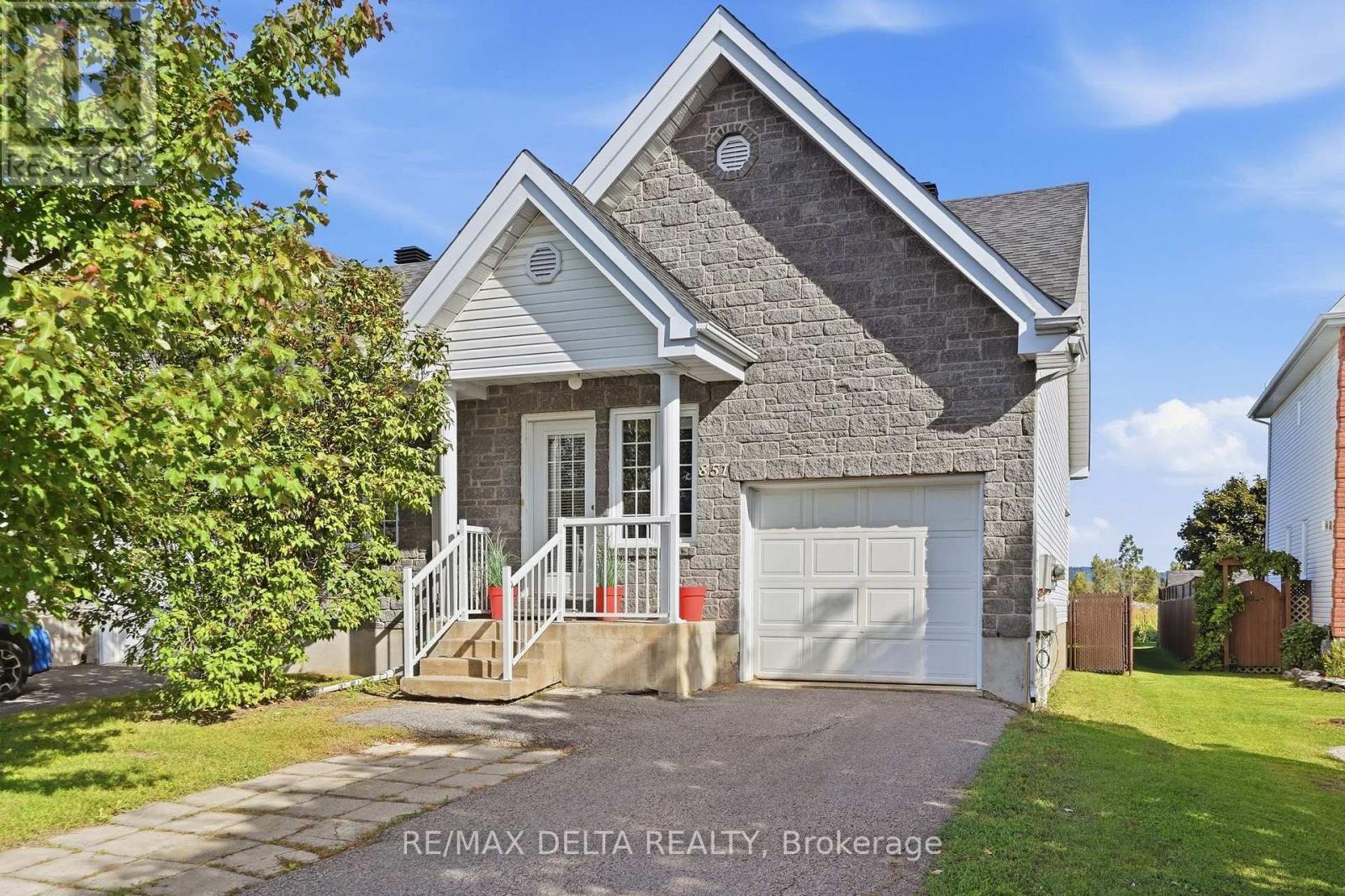 Property for sale at 851 NELSON STREET W