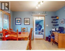 4678 Ontario Ave, Powell River, BC V8A5L6 Photo 14