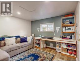 4678 Ontario Ave, Powell River, BC V8A5L6 Photo 17
