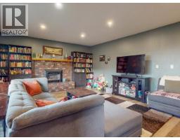 4678 Ontario Ave, Powell River, BC V8A5L6 Photo 24