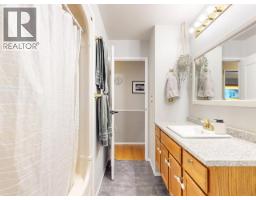 4678 Ontario Ave, Powell River, BC V8A5L6 Photo 29