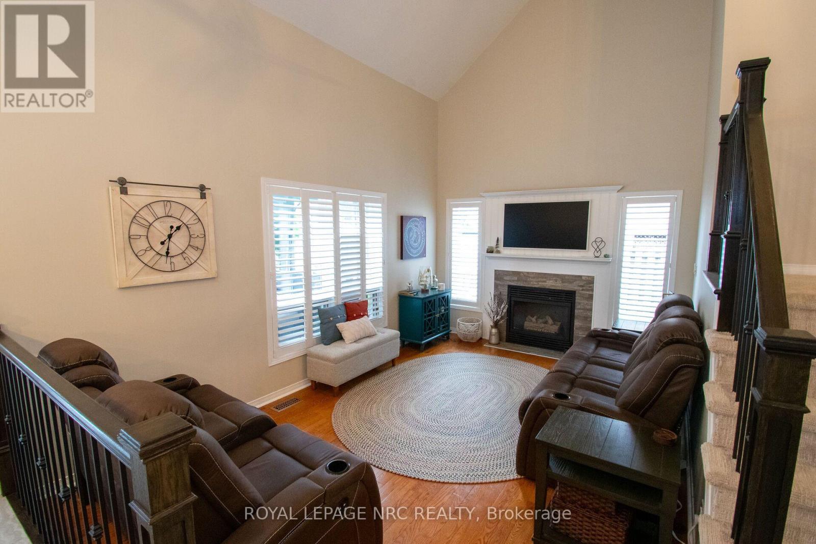 29 FARRIS AVENUE - 24