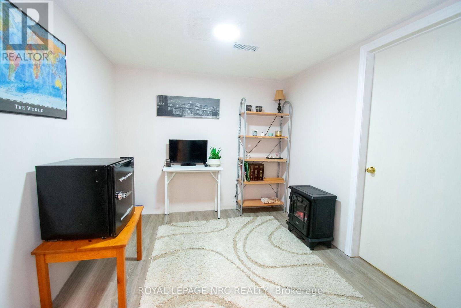 29 FARRIS AVENUE - 47