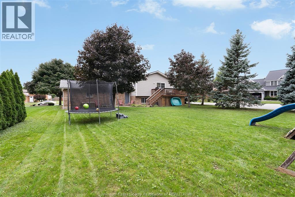 856 LAWNDALE - Image 29