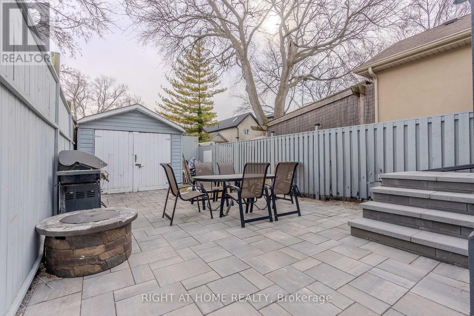 15 HAMSTEAD AVENUE - 30