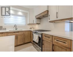 15 Hamstead Avenue, Toronto, ON M4C2S3 Photo 13