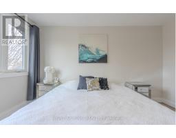 15 Hamstead Avenue, Toronto, ON M4C2S3 Photo 20