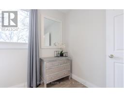 15 Hamstead Avenue, Toronto, ON M4C2S3 Photo 26