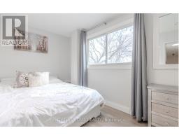 15 Hamstead Avenue, Toronto, ON M4C2S3 Photo 27