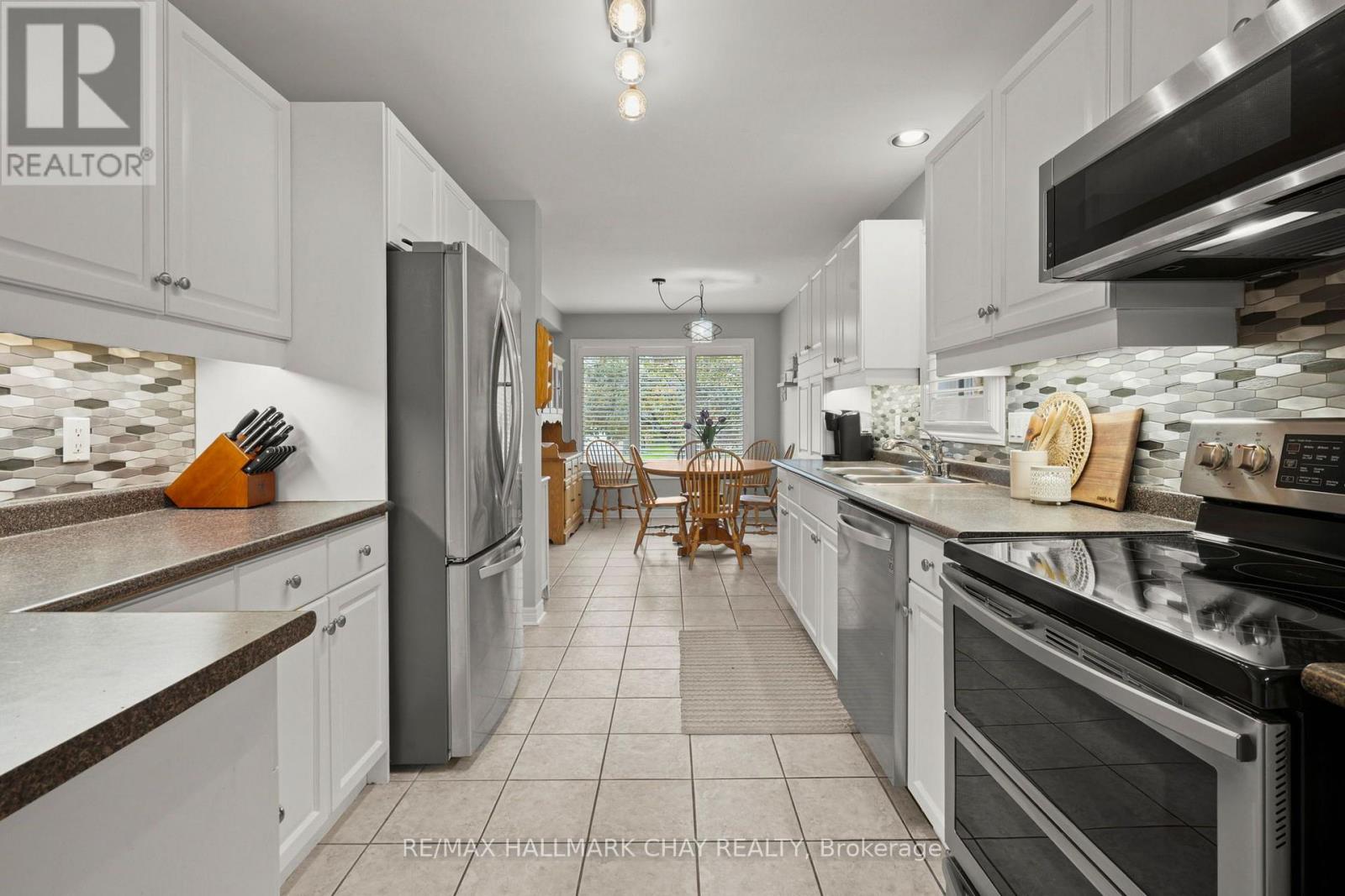 22 BRIAR GATE WAY - 11