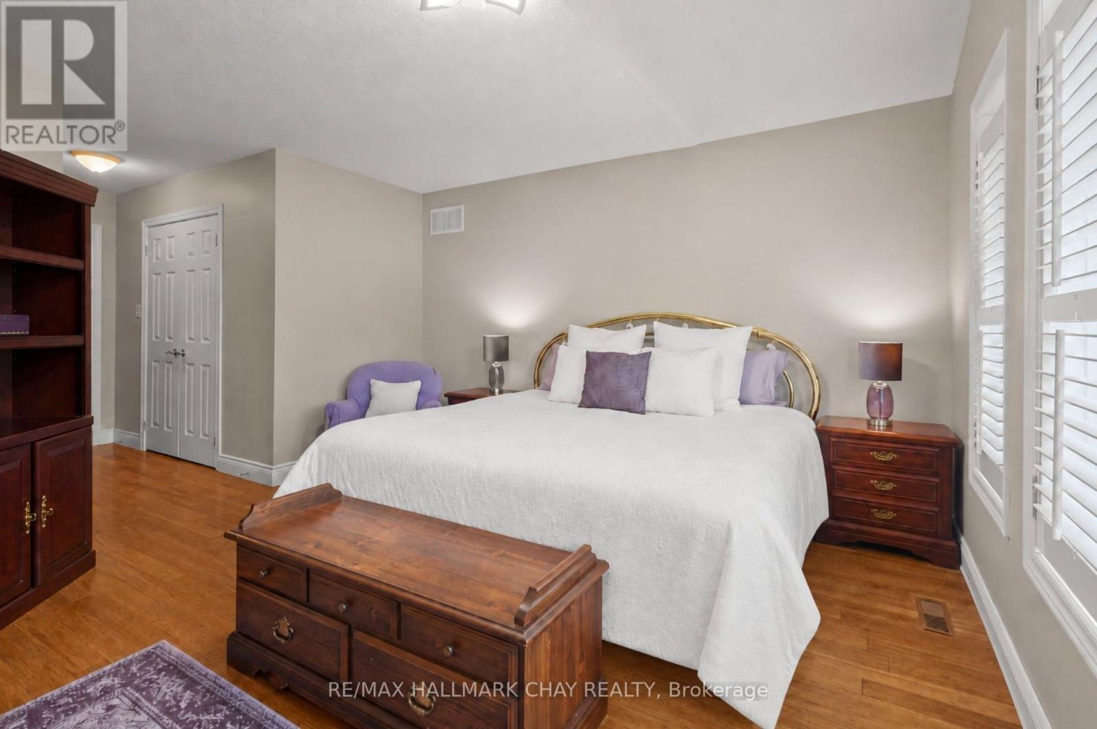 22 BRIAR GATE WAY - 18