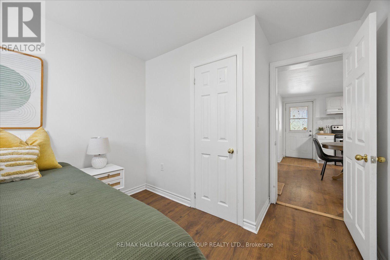 28 ST JAMES STREET - 25