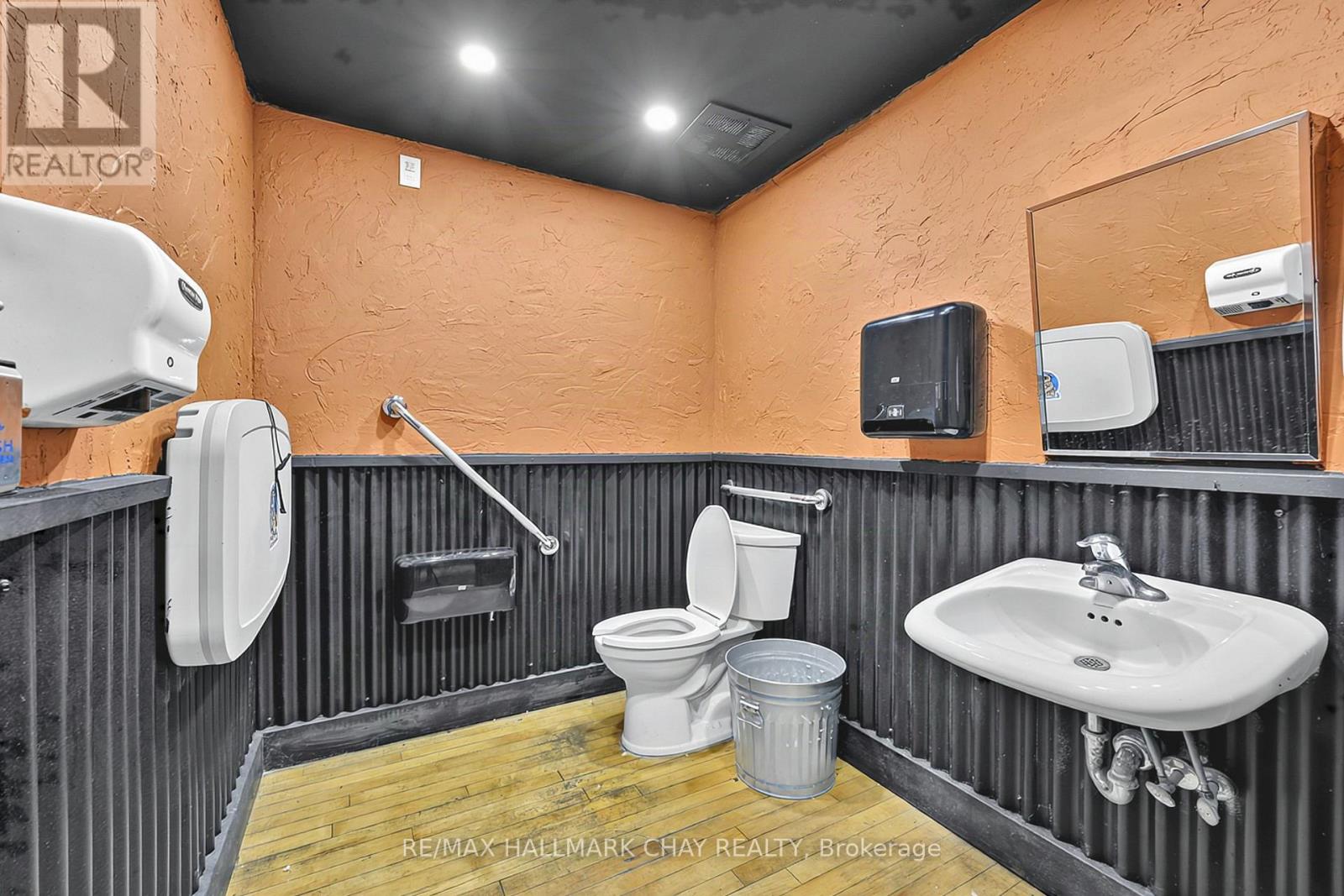 137 DUNLOP STREET E, Barrie (City Centre) — photo 12