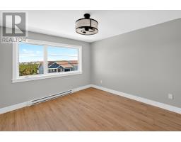 88 Trenton Drive thumbnail 13