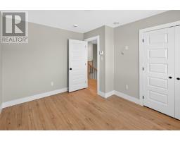 88 Trenton Drive thumbnail 17