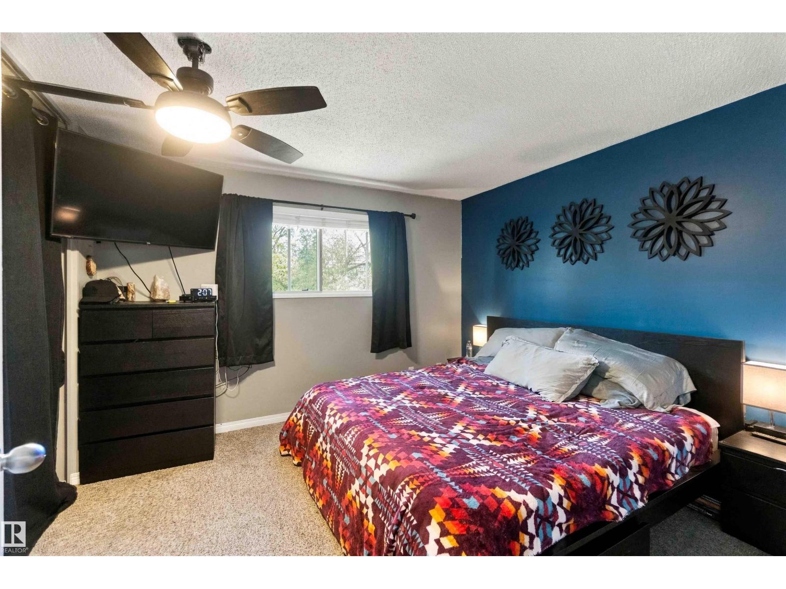 40 GREENWOOD DR - 28