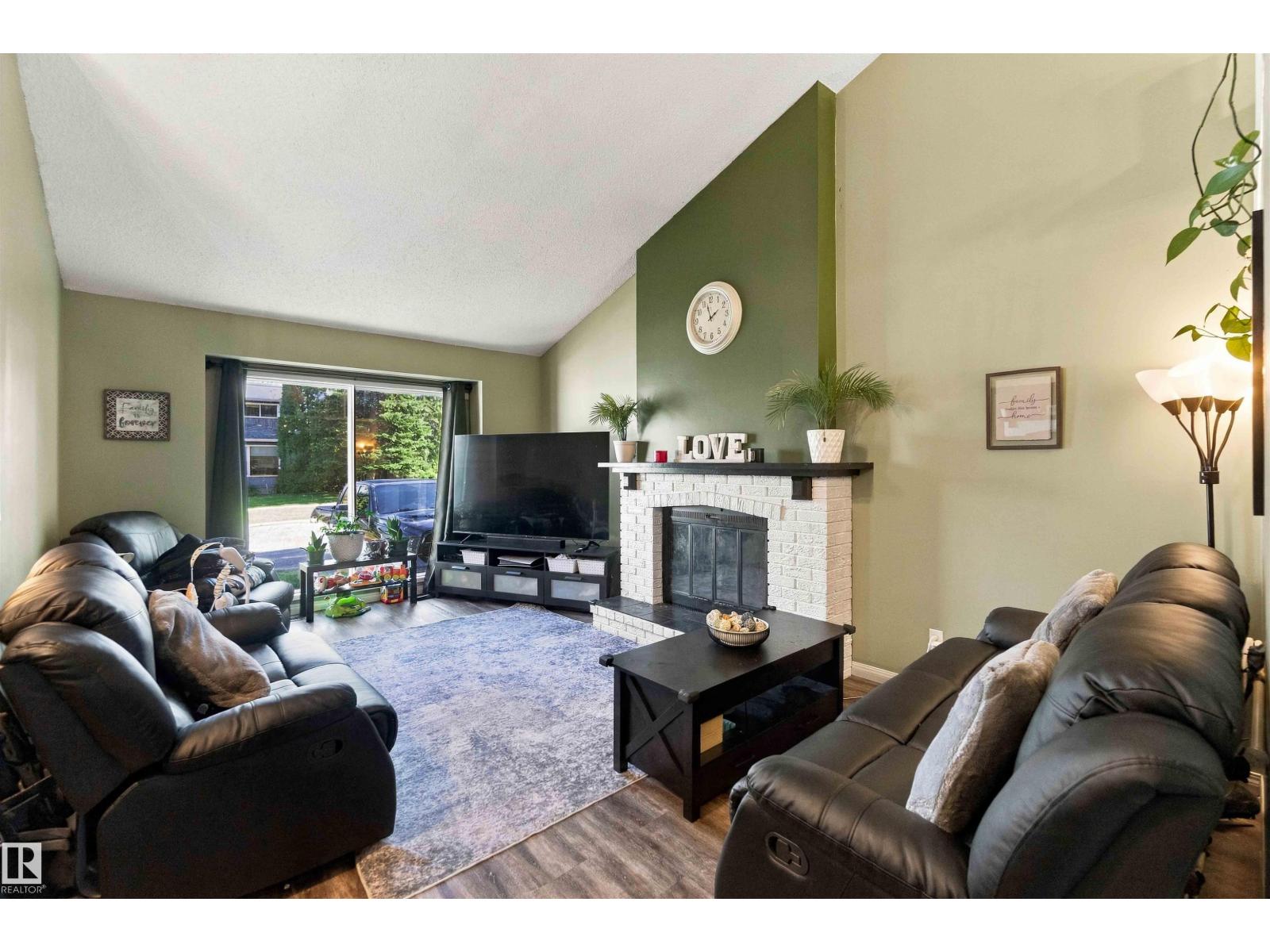40 GREENWOOD DR - 6