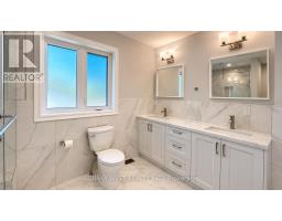 65 Foch Avenue, Toronto, ON M8W3X5 Photo 15