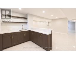 65 Foch Avenue, Toronto, ON M8W3X5 Photo 17