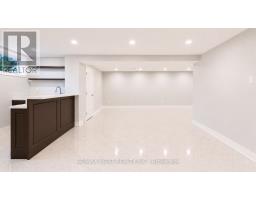 65 Foch Avenue, Toronto, ON M8W3X5 Photo 18