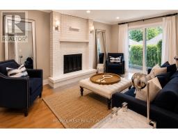 Dining room - 65 Foch Avenue, Toronto, ON M8W3X5 Photo 6