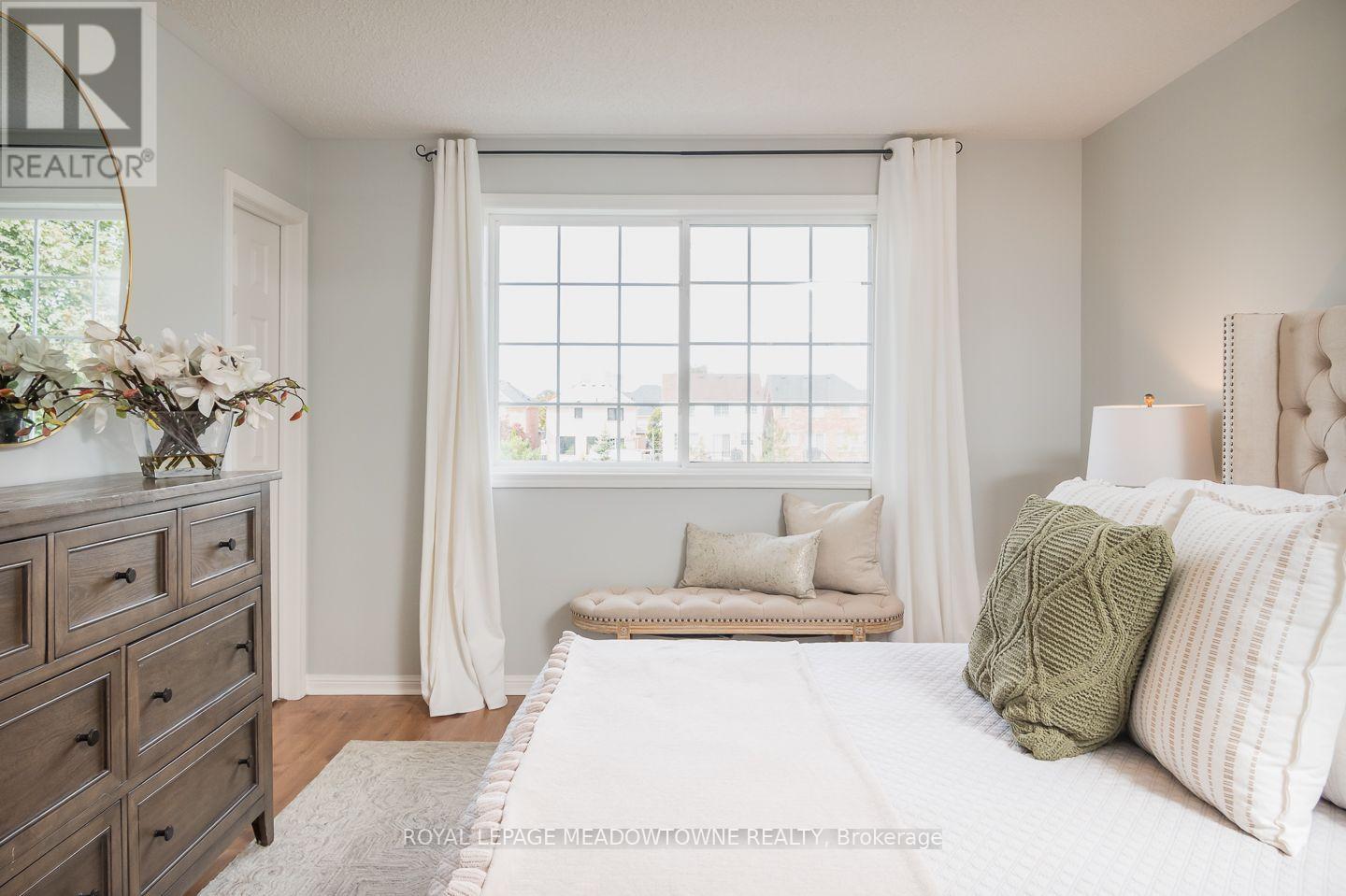 1147 RIDDELL CRESCENT - 23