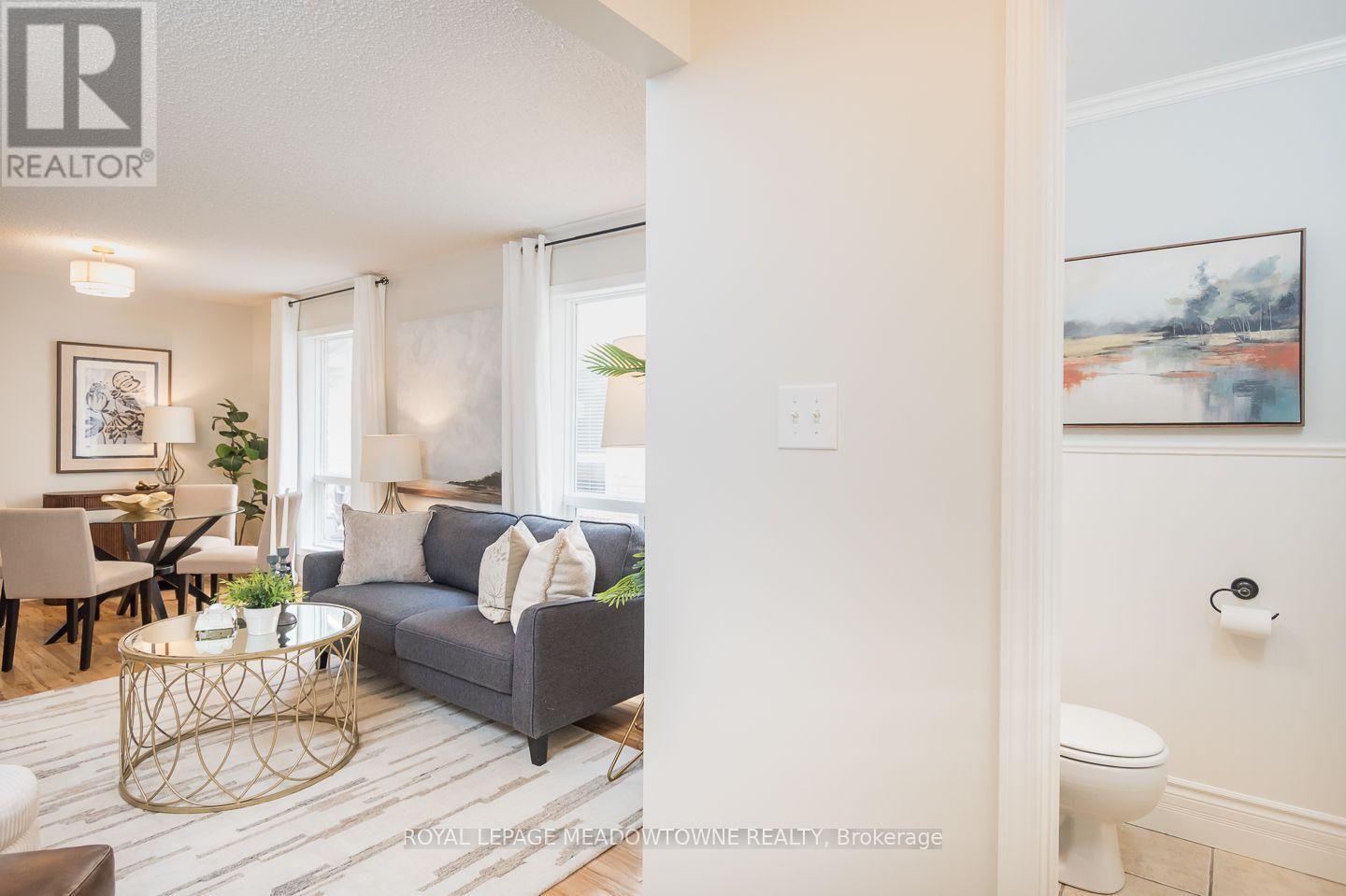 Photo of 1147 RIDDELL CRESCENT
