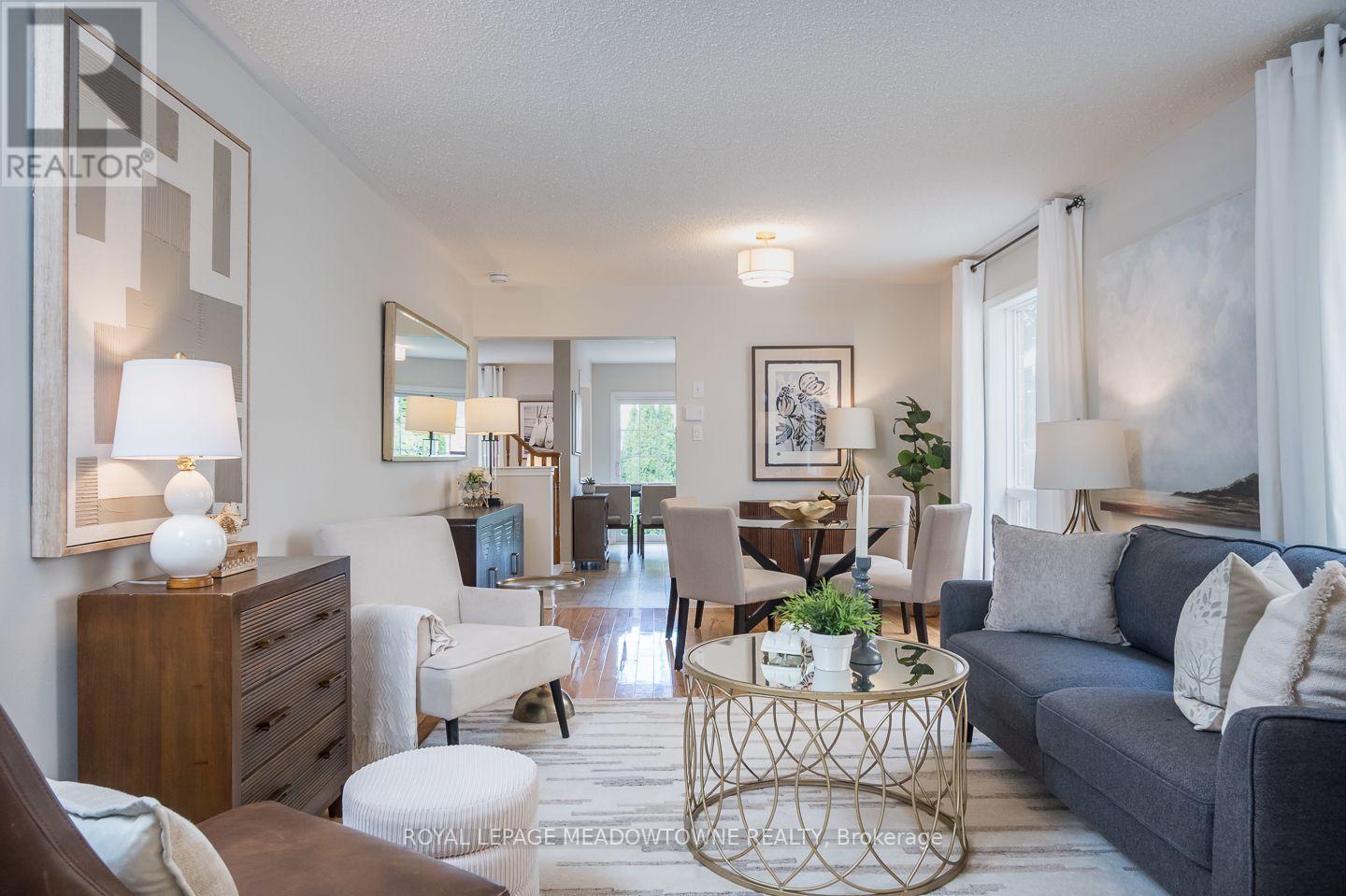 Photo of 1147 RIDDELL CRESCENT
