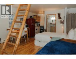 1024 Tyee Terr, Ucluelet, BC V0R3A0 Photo 9