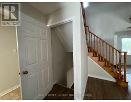 Bedroom 3 - 2034 Oxford Avenue, Oakville, ON L6H4K7 Photo 10