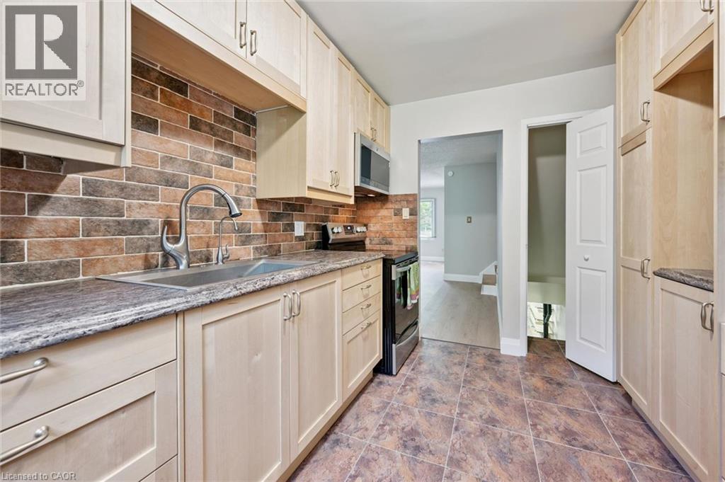 #B 657 ALBERT Street - 12