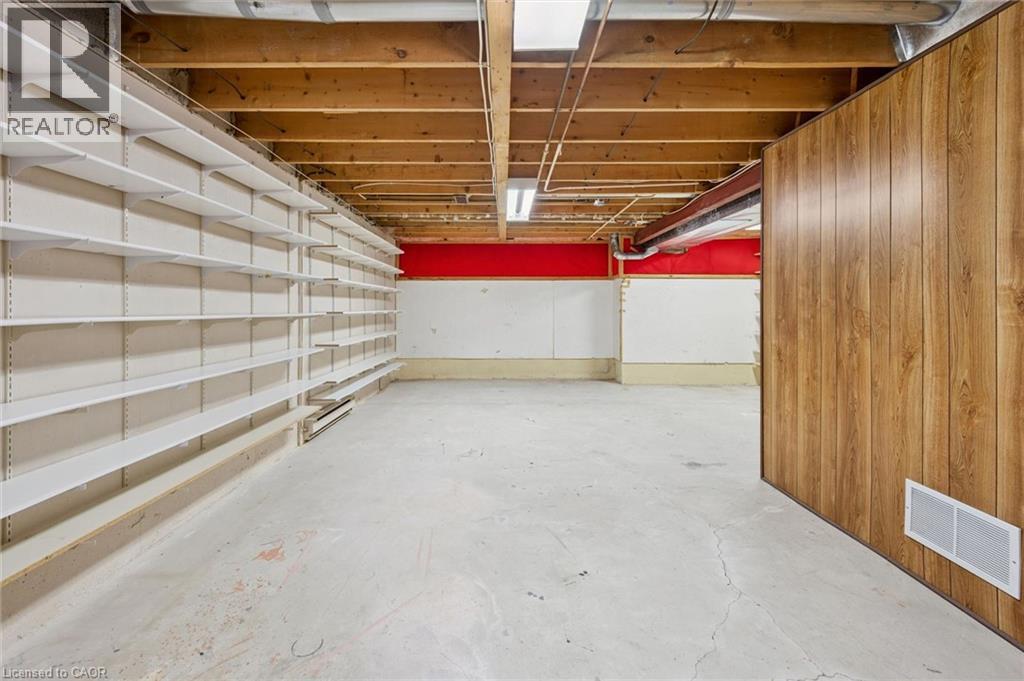 #B 657 ALBERT Street - Image 37